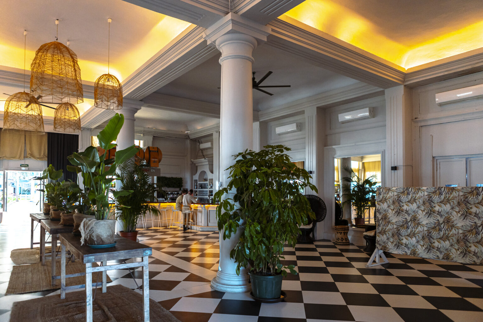 Interior del Salón Balneario